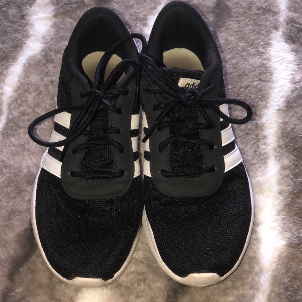 Women’s Adidas Classic Size 7